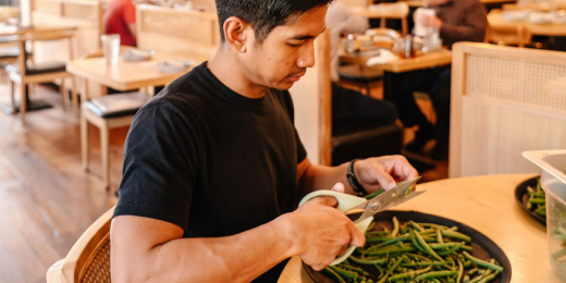 Little Petals Restaurant scene 10